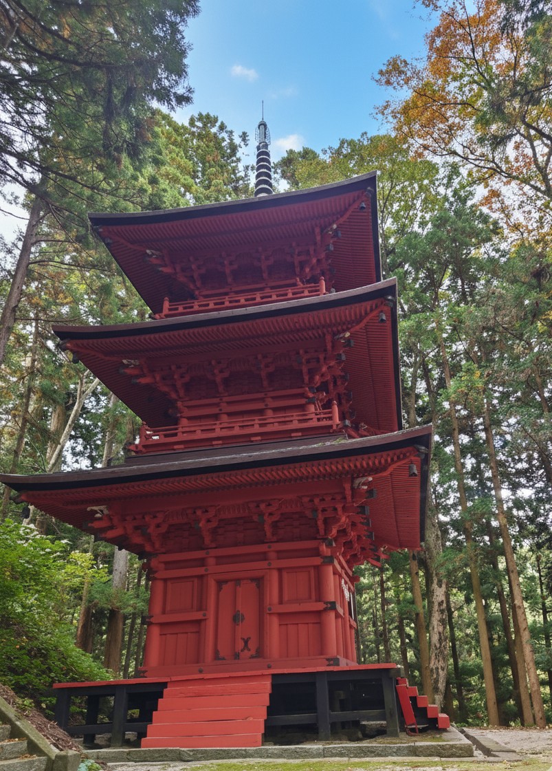 木幡山隠津島神社